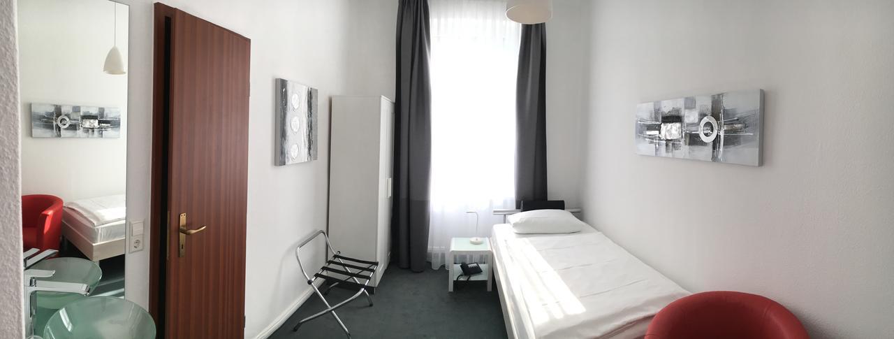 Hotel Deutscher Kaiser Baden-Baden Bagian luar foto