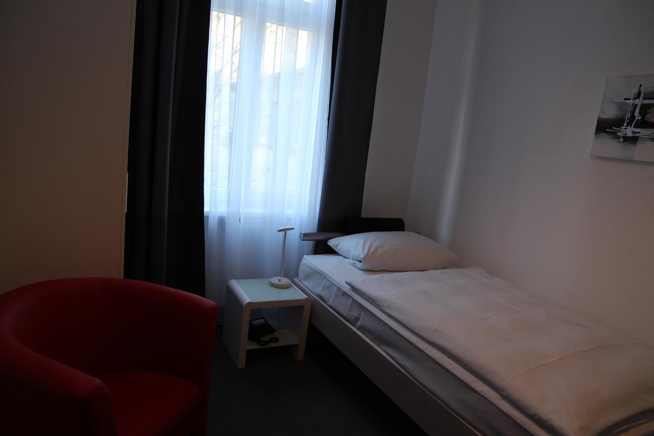 Hotel Deutscher Kaiser Baden-Baden Bagian luar foto