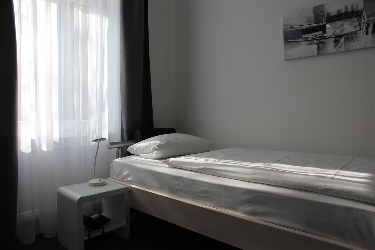 Hotel Deutscher Kaiser Baden-Baden Bagian luar foto